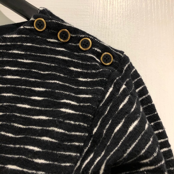 Cropped Striped Knit Sweater - Picture 4 of 4